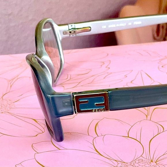 FENDI FRAMES - Picture 2 of 8